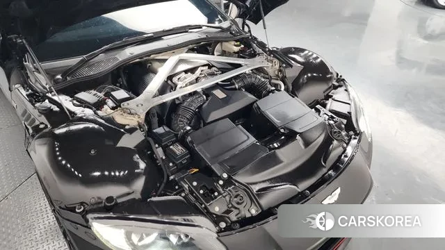 Aston Martin Vantage 2nd Generation id 3483275 из Кореи 16