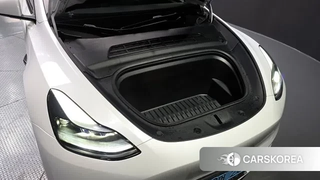 Tesla Model Y id 3477781 из Кореи 16