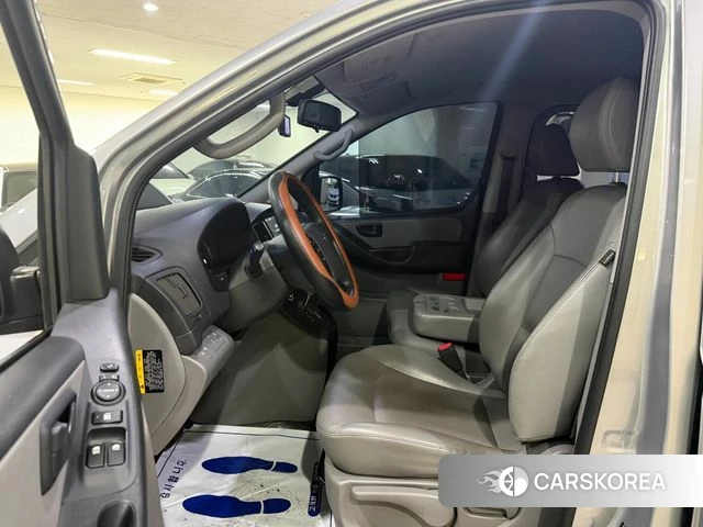 Hyundai The New Grand Starex id 4525633 из Кореи 16