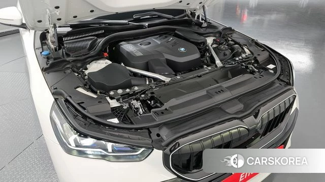 BMW 5 Series (G60) id 3896857 из Кореи 16