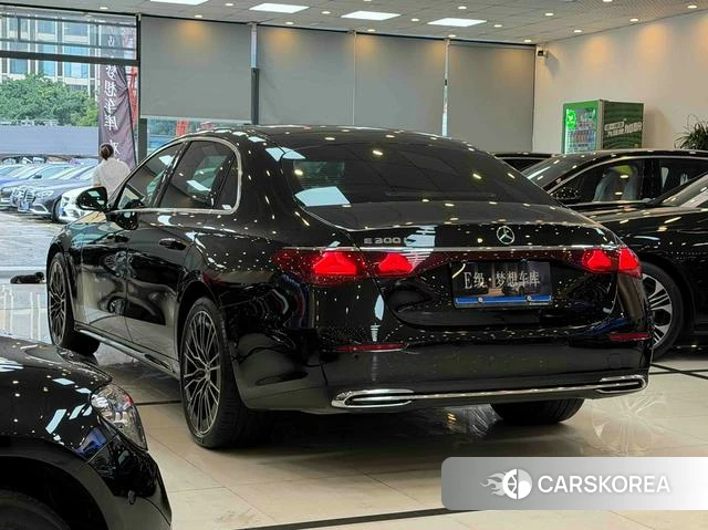 Mercedes-Benz E-class id 4393941 из Китая 19