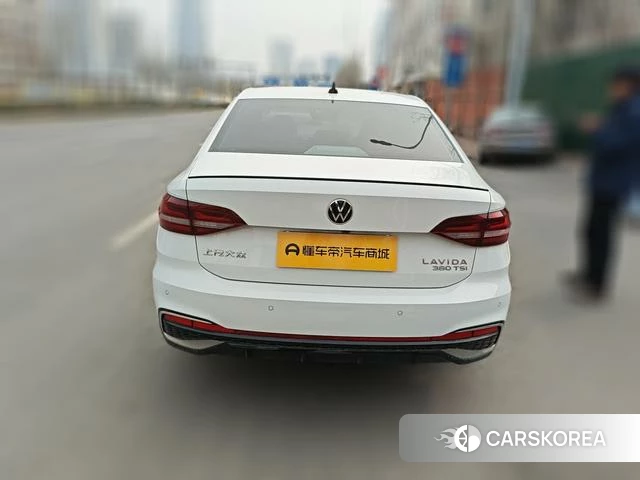 Volkswagen Lavida 2024 Белый из Китая, фото 6