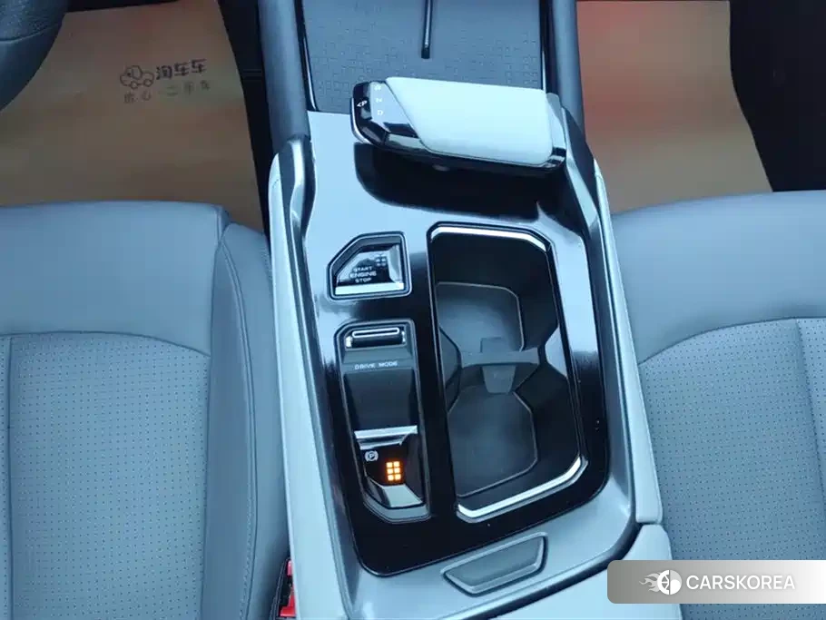 Chang'an Changan UNI-T id 4577799 из Китая 12