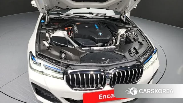 BMW 5 Series (G30) id 3427778 из Кореи 16