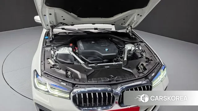 BMW 5 Series (G30) id 2988999 из Кореи 16