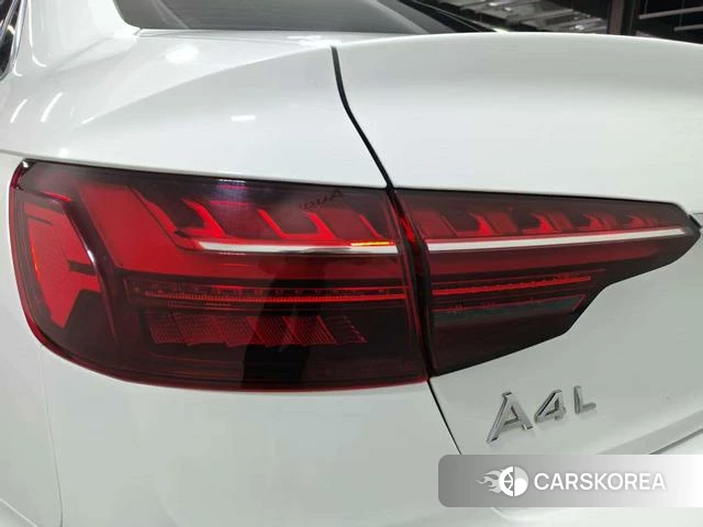 Audi A4L id 4307147 из Китая 13
