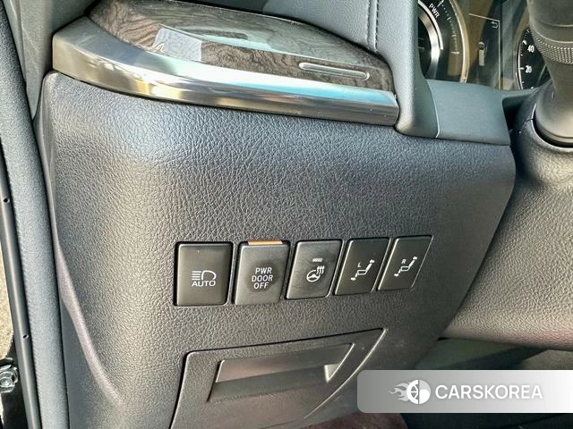 Toyota Wilfa id 4257701 из Китая 28