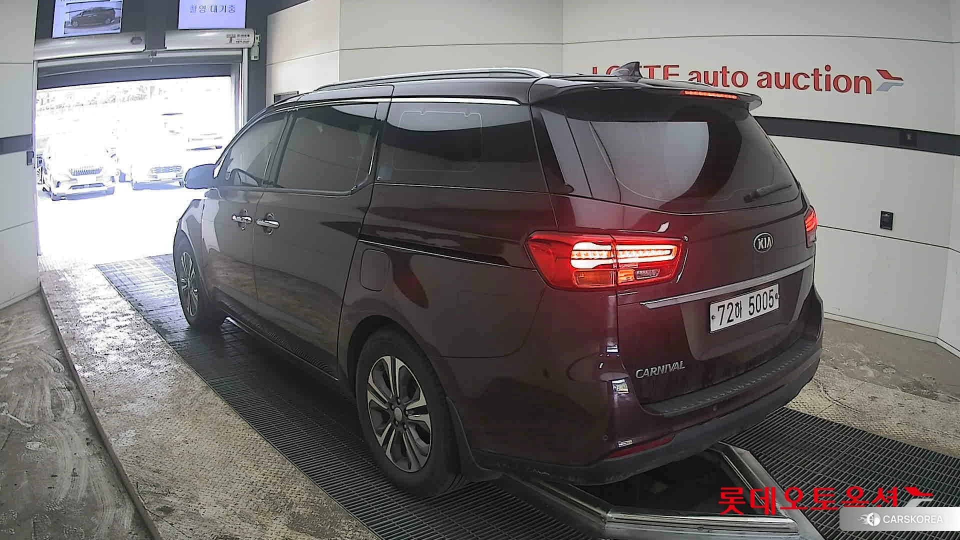 Kia Carnival id 3869416 из Кореи 34