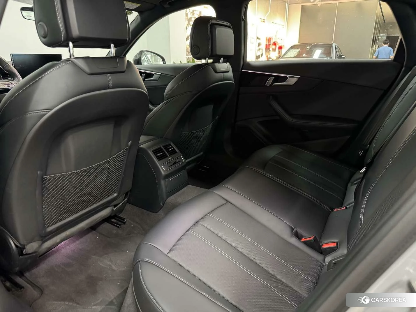 Audi A4L id 4453767 из Китая 9