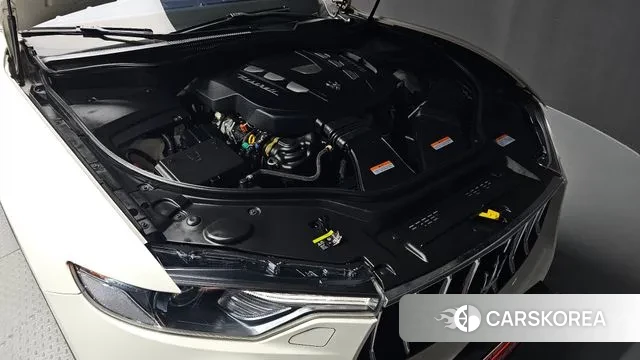 Maserati Levante id 3029390 из Кореи 16