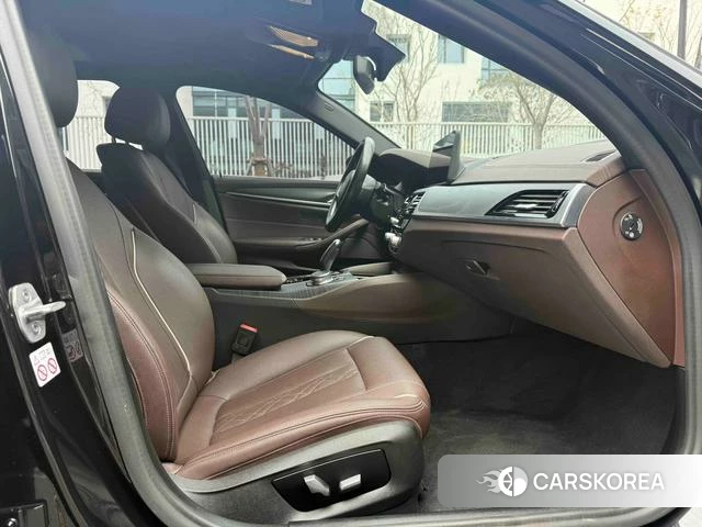 BMW 5 series PHEV id 4273098 из Китая 14