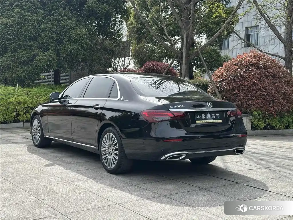 Mercedes-Benz E-Class id 4589335 из Китая 12