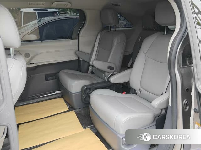 Toyota Saina id 4329245 из Китая 9