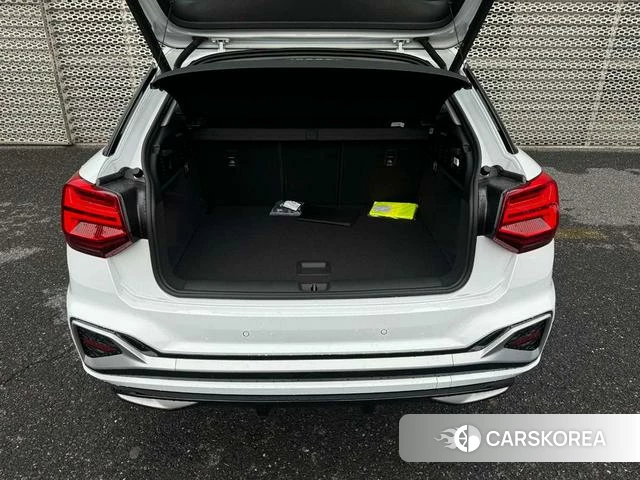 Audi Q2L id 4259905 из Китая 12