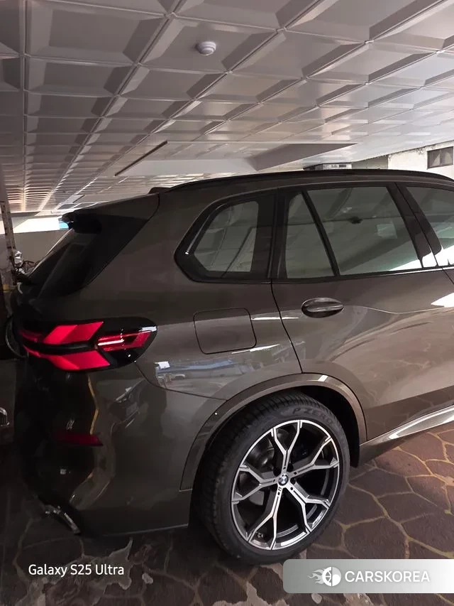 BMW X5 (G05) 2024 Песочный из Кореи, фото 6