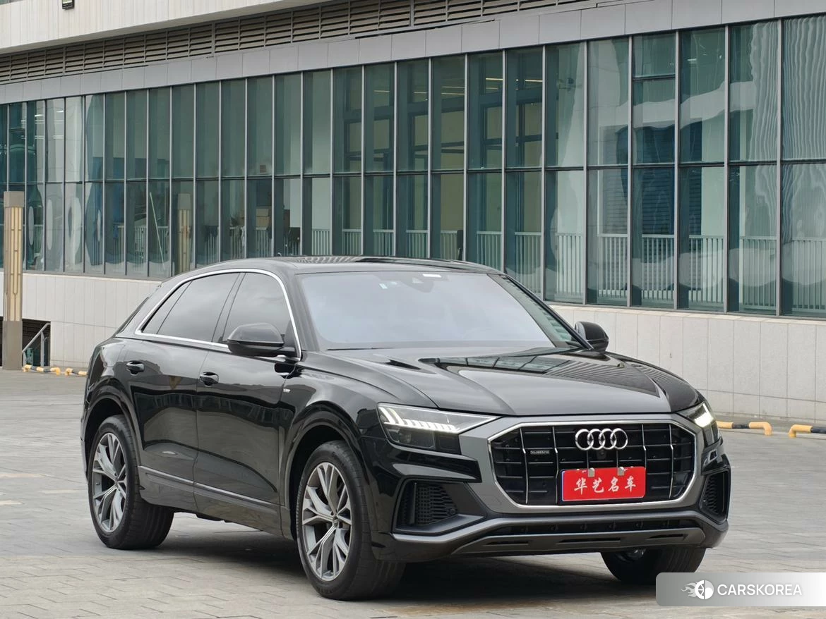 Audi Q8 2021 Черный из Китая, фото 6