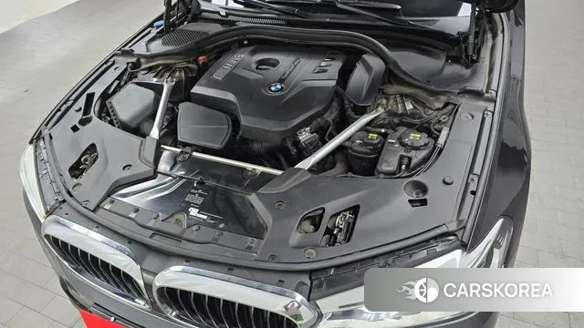 BMW 5 Series (G30) id 3682693 из Кореи 16