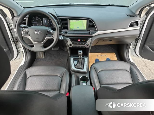 Hyundai Avante AD id 3824936 из Кореи 16