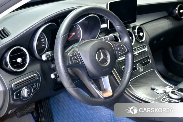 Mercedes-Benz Class C id 4210404 из Китая 19