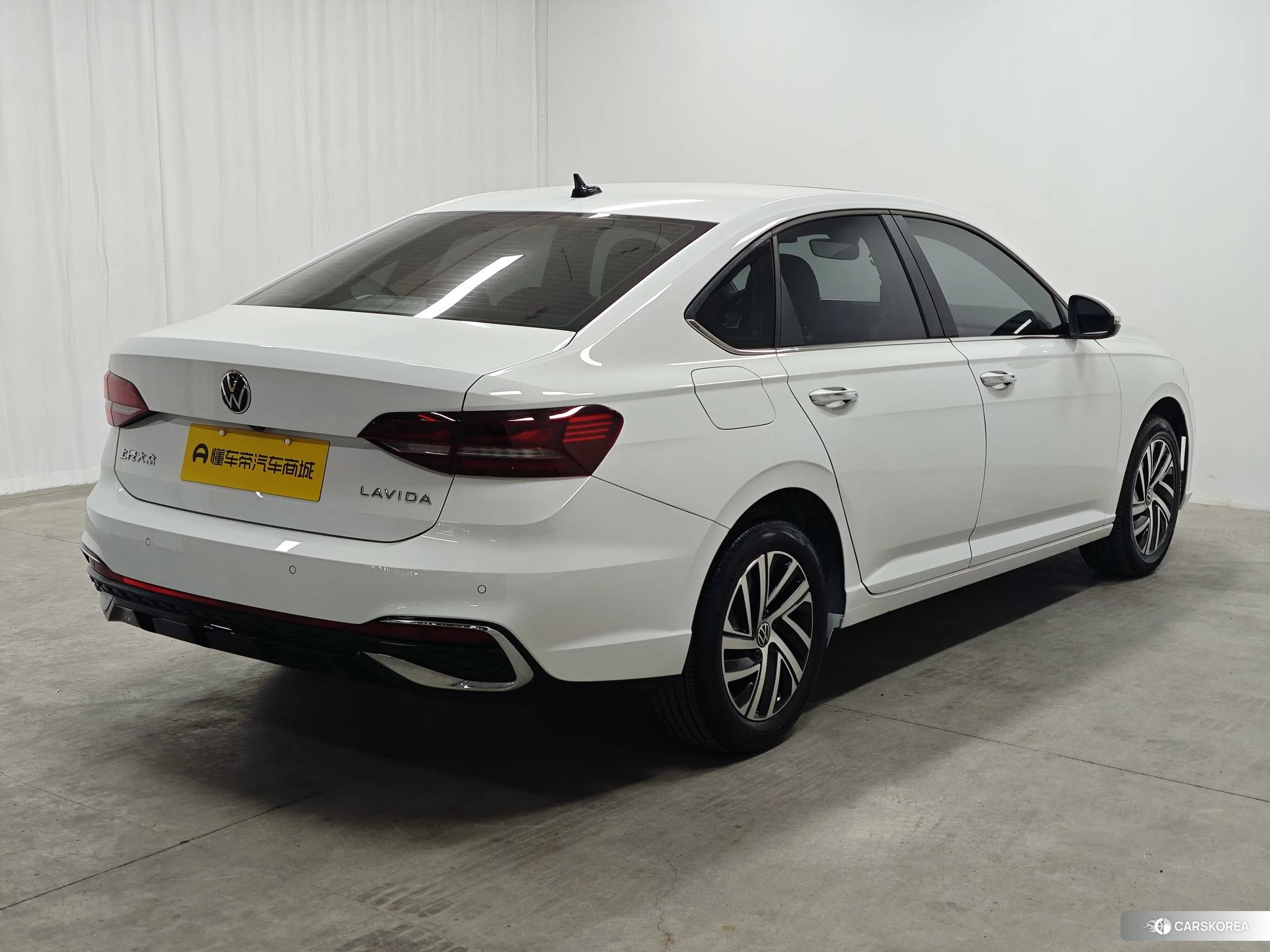 Volkswagen Lavida id 4426462 из Китая 16