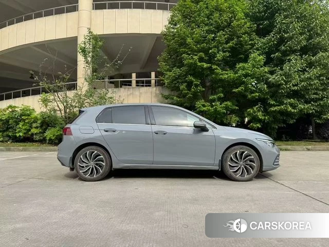 Volkswagen Golf 2021 Серебристо-серый из Китая, фото 6