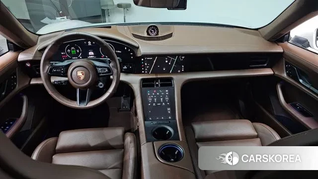 Porsche Taycan id 3365355 из Кореи 16