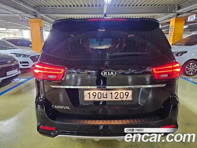 Kia The New Carnival id 2683468 из Кореи 16