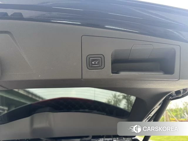 Cadillac XT5 id 4217425 из Китая 18