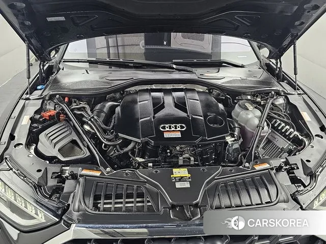 Audi A8 (D5) id 3745753 из Кореи 16