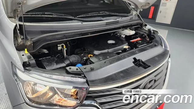 Hyundai The New Grand Starex id 2827621 из Кореи 16