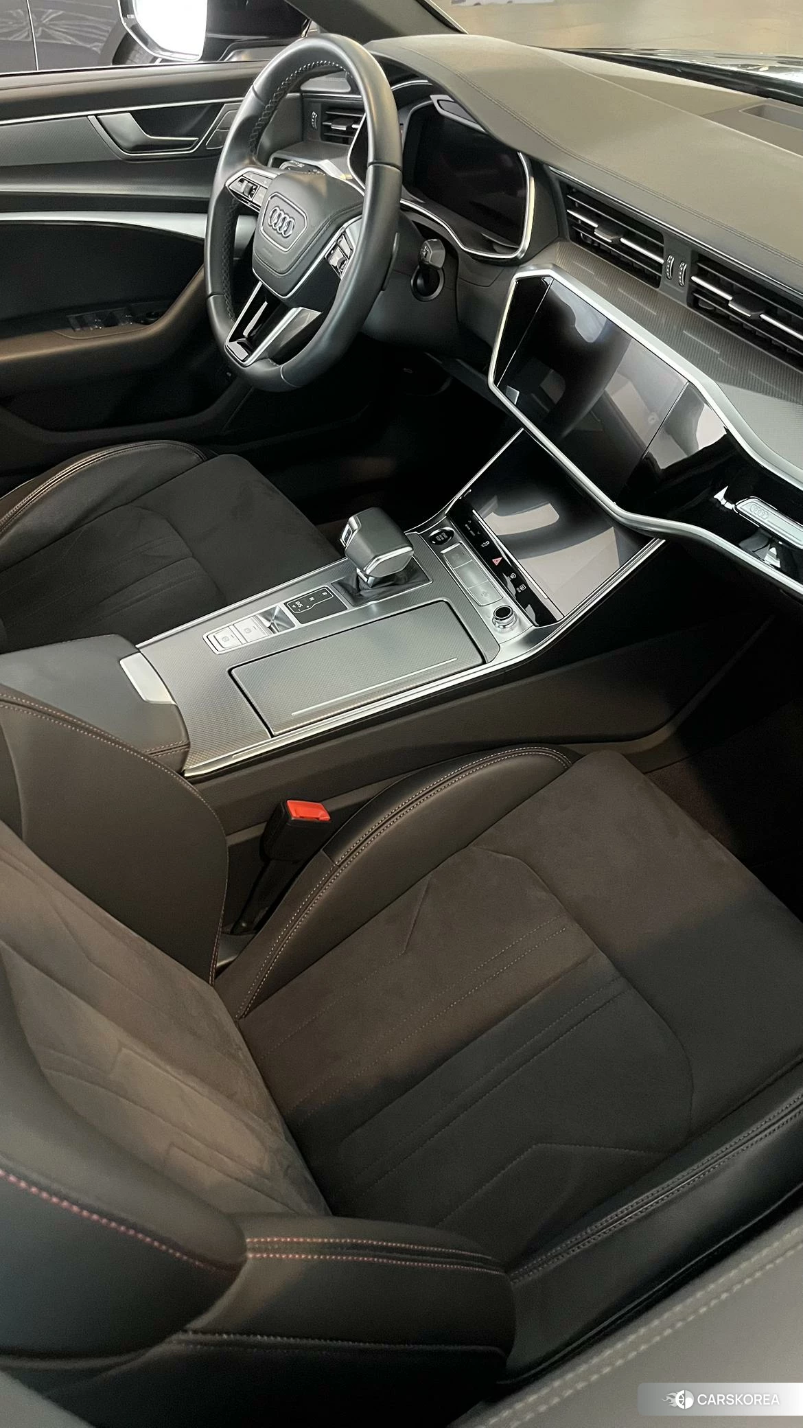 Audi A6L 2023 Черный из Китая, фото 6