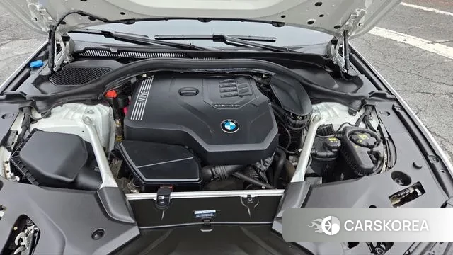 BMW 5 Series (G30) id 3513151 из Кореи 16