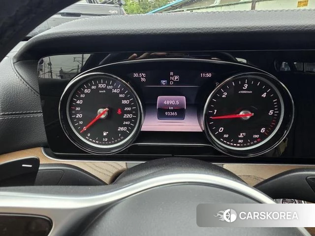 Mercedes-Benz E-Class W213 2019 Черный из Кореи, фото 6