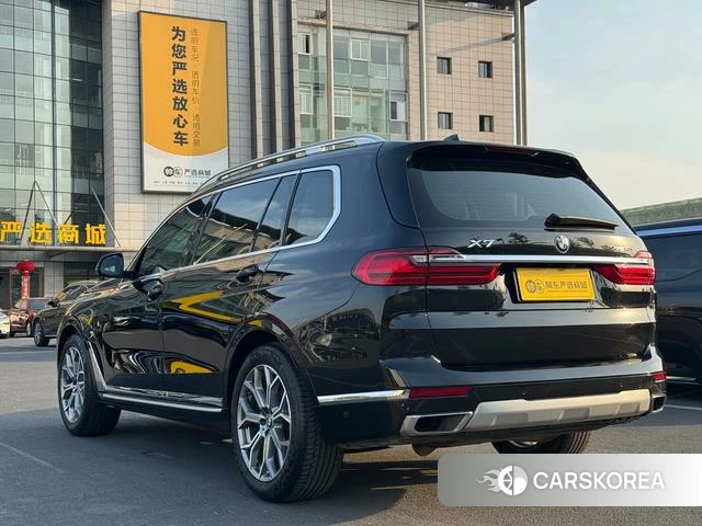 BMW X7 2021 Черный из Китая, фото 6