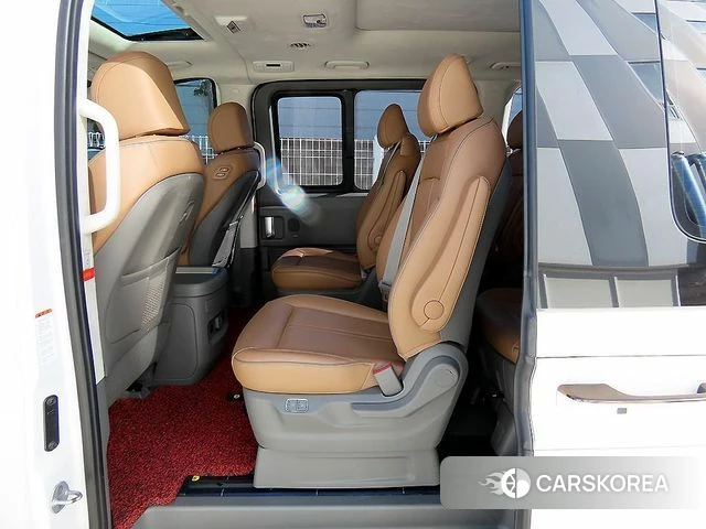 Hyundai Staria id 4942944 из Кореи 16