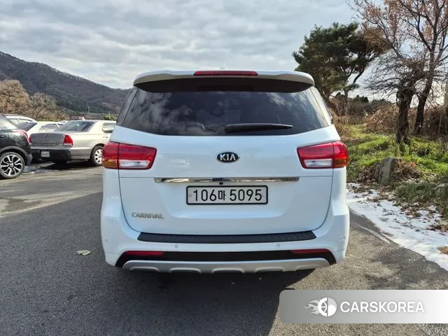 Kia All New Carnival id 3451606 из Кореи 12