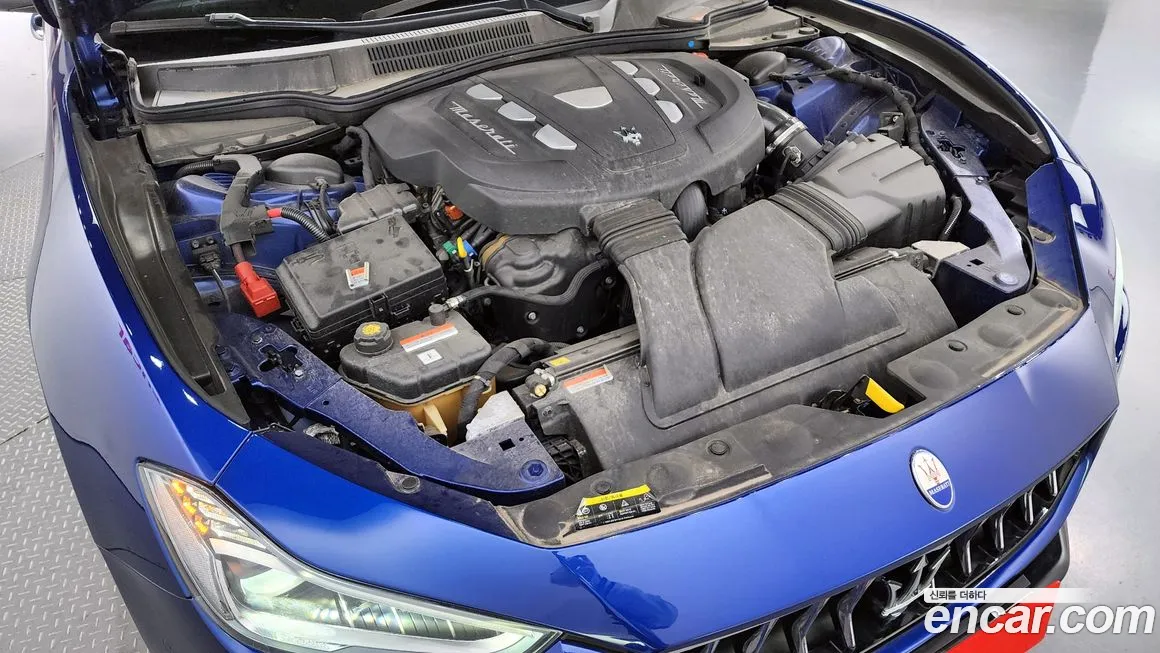 Maserati Ghibli id 2147815 из Кореи 16