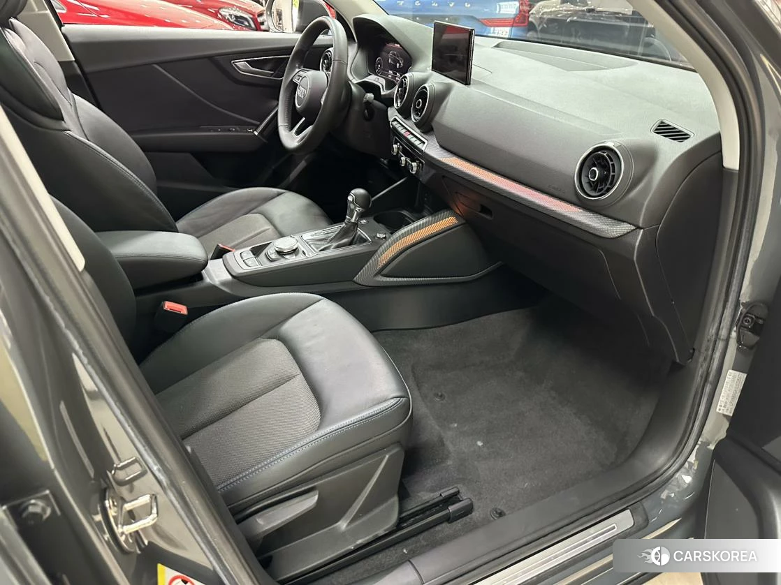 Audi Q2L id 4512432 из Китая 9