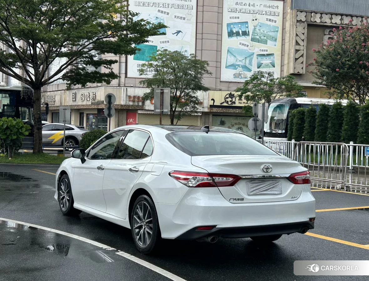 Toyota Camry id 4406113 из Китая 18
