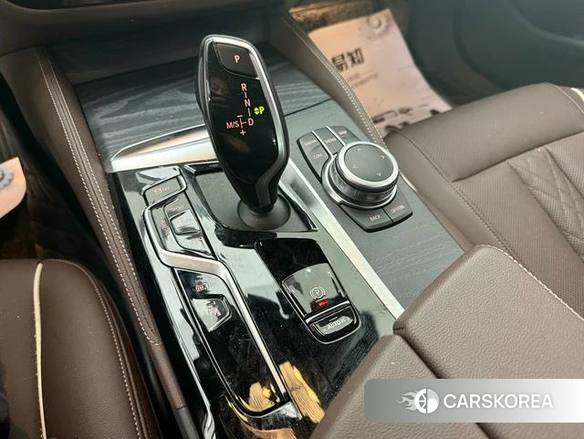 BMW 5 series PHEV id 4256183 из Китая 12