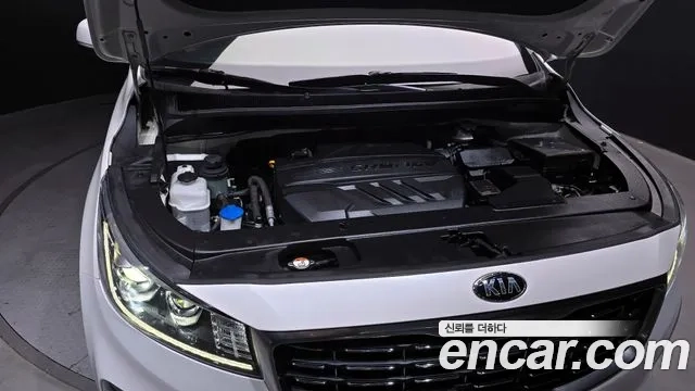 Kia The New Carnival id 2912591 из Кореи 16