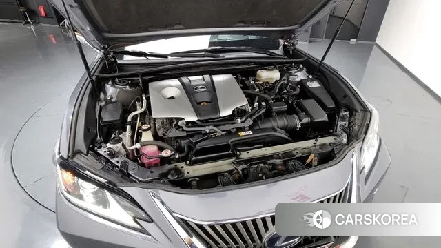 Lexus ES300h 7th generation id 3156525 из Кореи 16