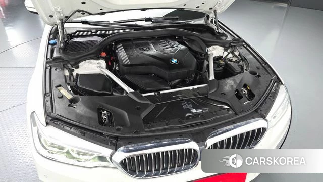 BMW 5 Series (G30) id 3885424 из Кореи 16