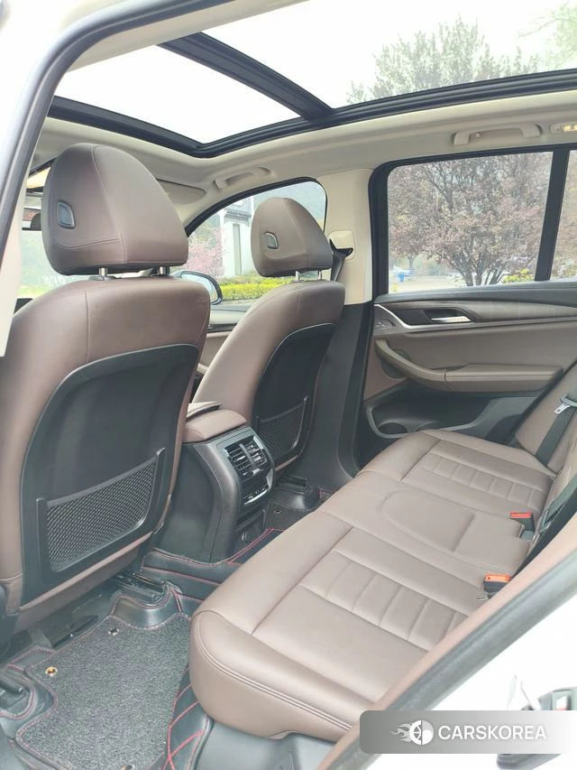 BMW X3 id 3913934 из Китая 13