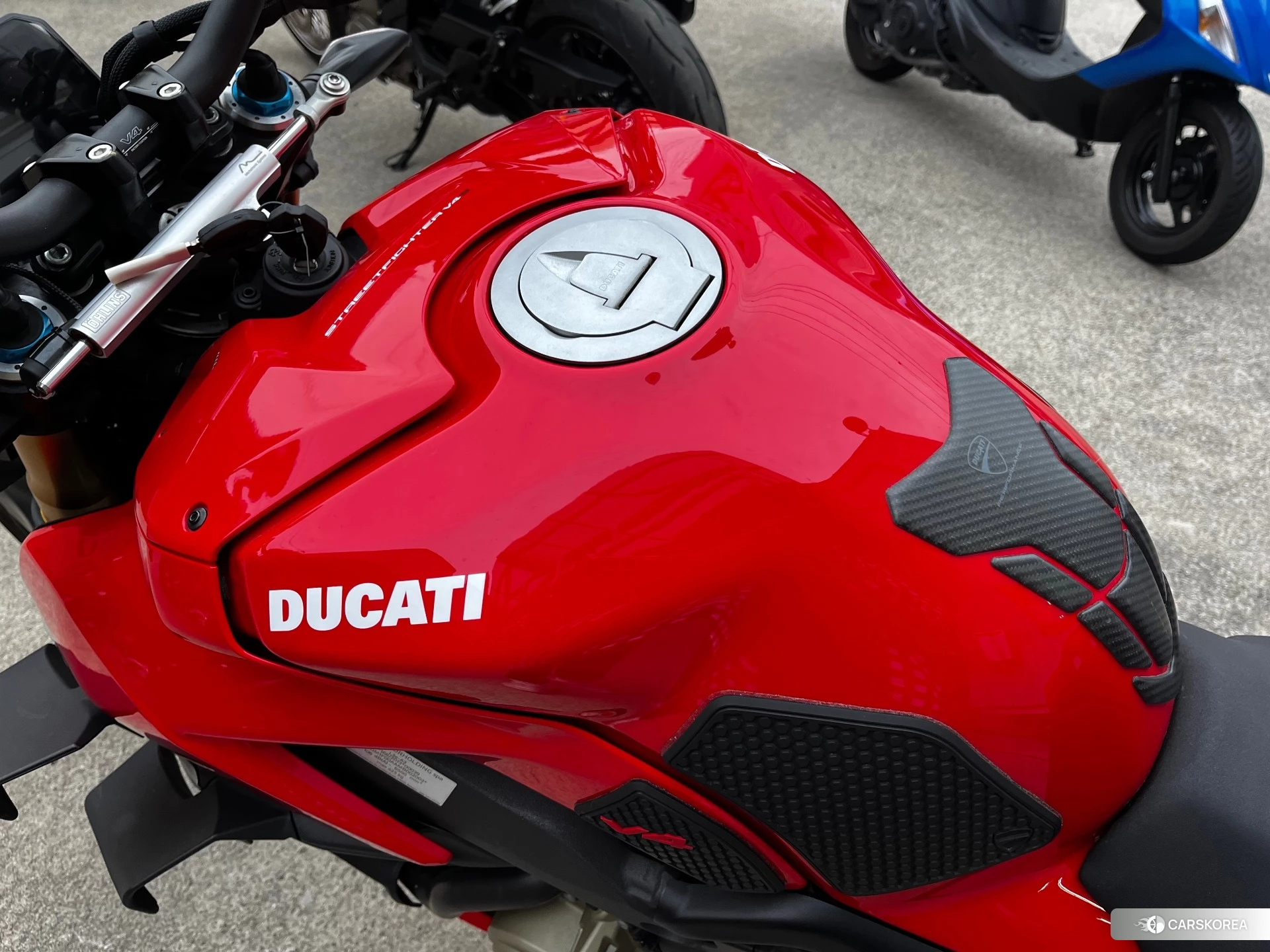 Ducati STREETFIGHTER V4 S id 4374398 из Японии 6