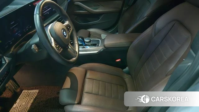 BMW i4 2022 Небесно-голубой из Кореи, фото 6