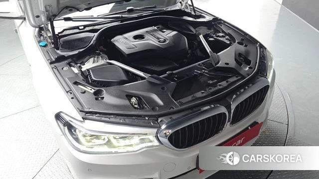 BMW 5 Series (G30) id 4581542 из Кореи 16