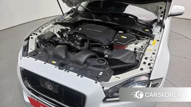 Jaguar All New XJ id 3428883 из Кореи 16