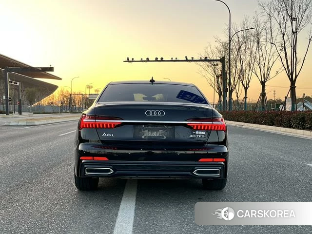 Audi A6L id 4263669 из Китая 9