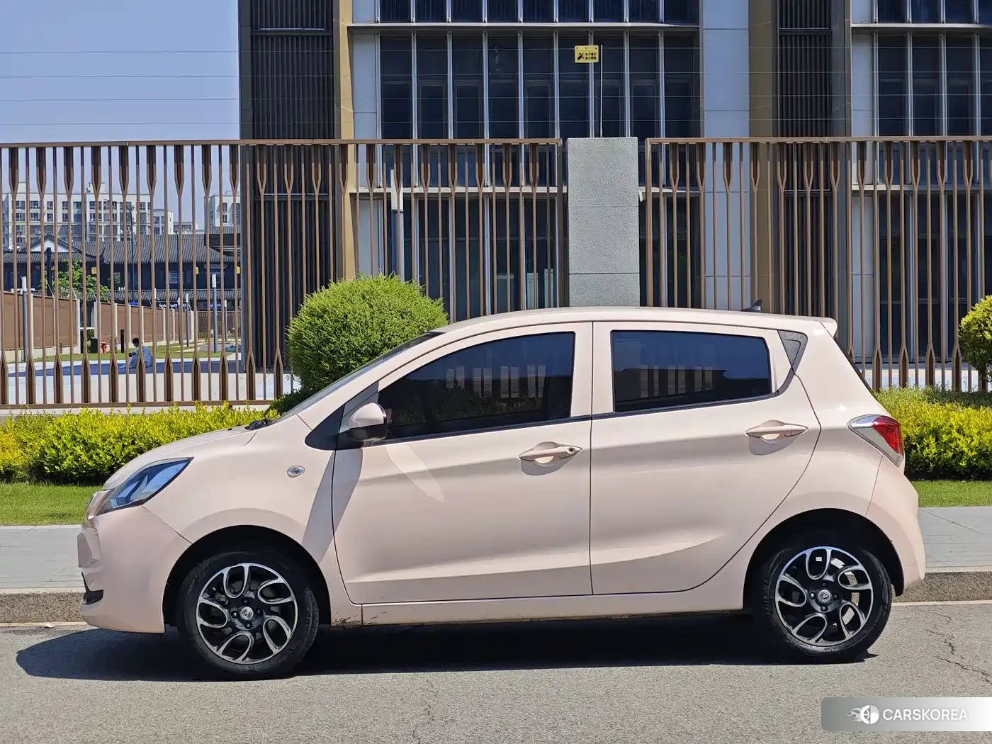 Chang'an Changan Benben E-Star 2022 Red/purple из Китая, фото 6